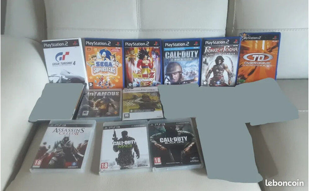 Prix n&eacute;gociable. Lot de 11 jeux PS2/3 (Call of Duty...) Consoles et jeux vidos