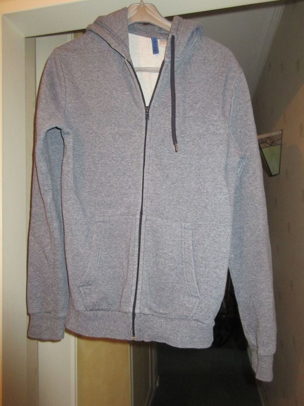 Sweat capuche Vêtements