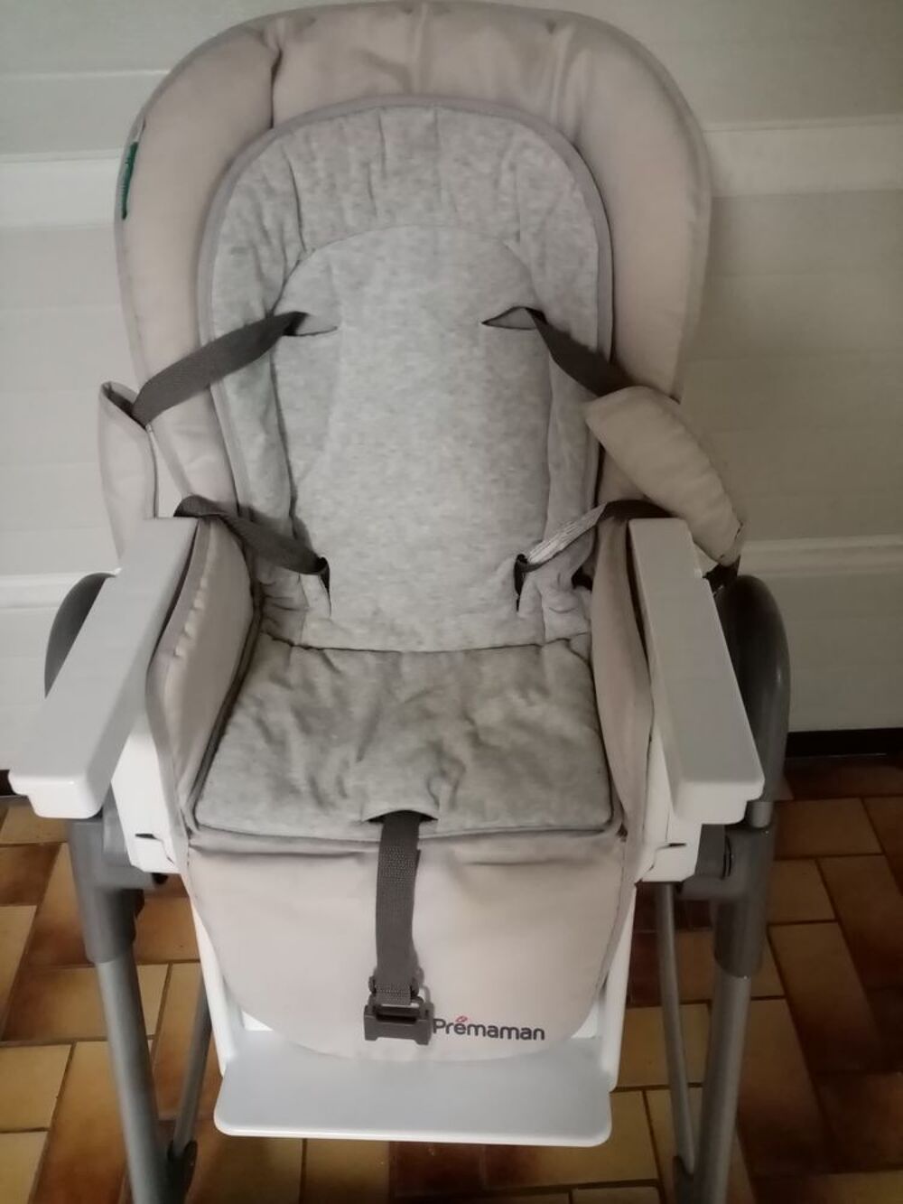 Chaise haute " Pr&eacute;maman" . Puériculture