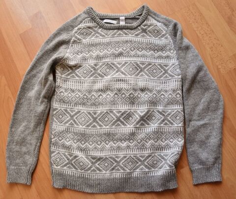 10 ans. Pull gris. Laine. Okaidi. NEUF. 6 euros 6 Gujan-Mestras (33)