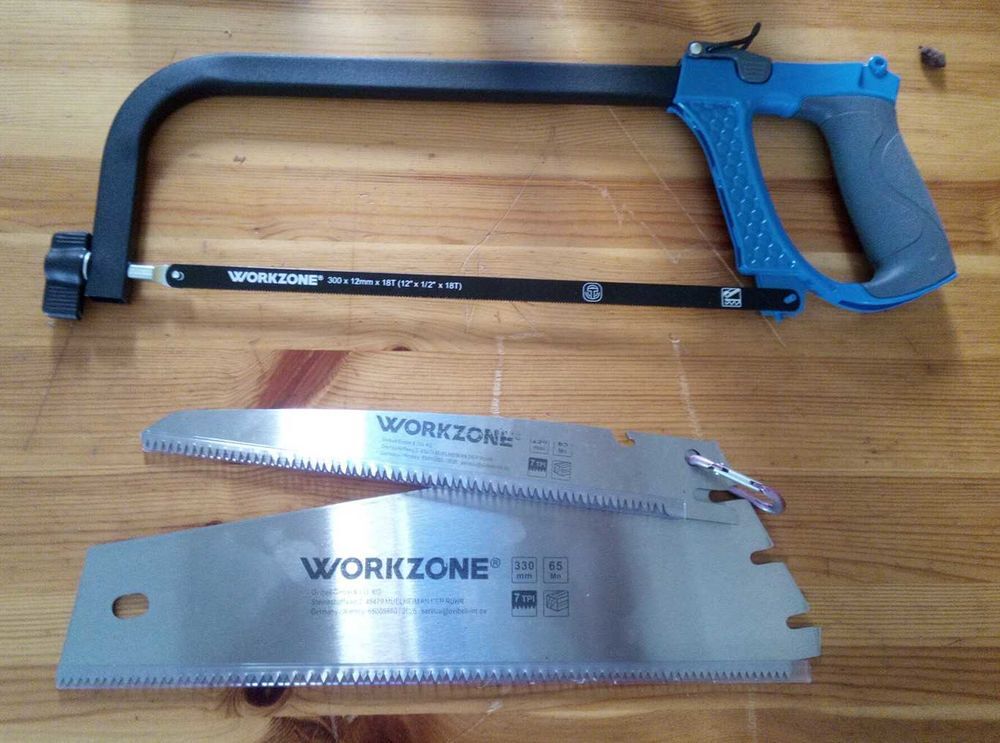 Lot scie avec ses lames neuve, jamais utilis&eacute;. 
15 € 
Sur Amiens Rivery. 
Pas d'envoi. 
C'est disponible. Bricolage