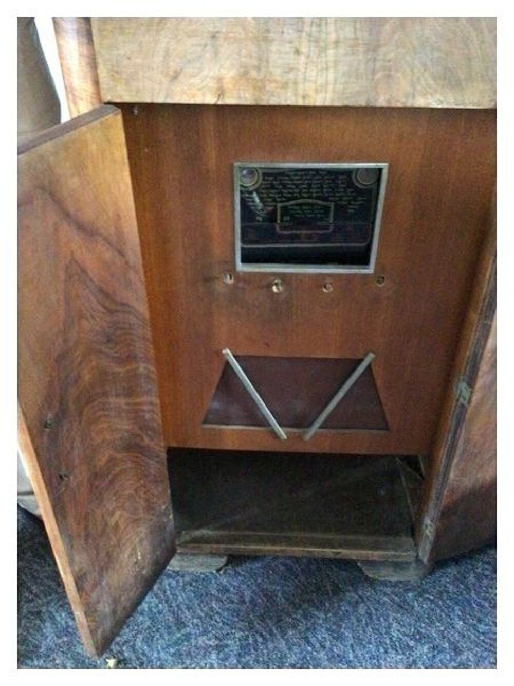 Meuble ancien radio et disques Meubles