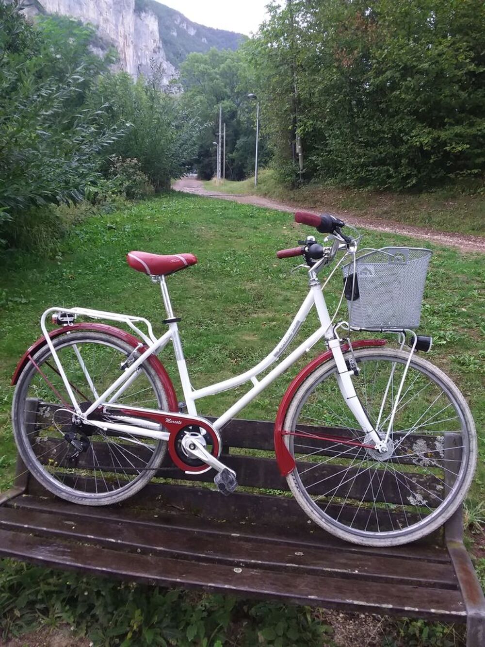 Velo de ville femmes vintage morcote Vélos