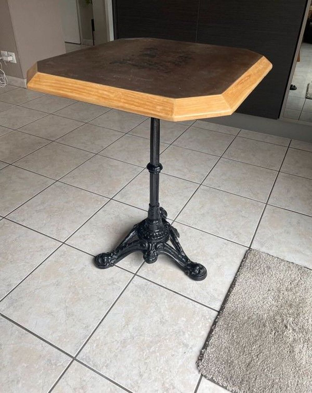 Table bistrot bois et fer Electroménager