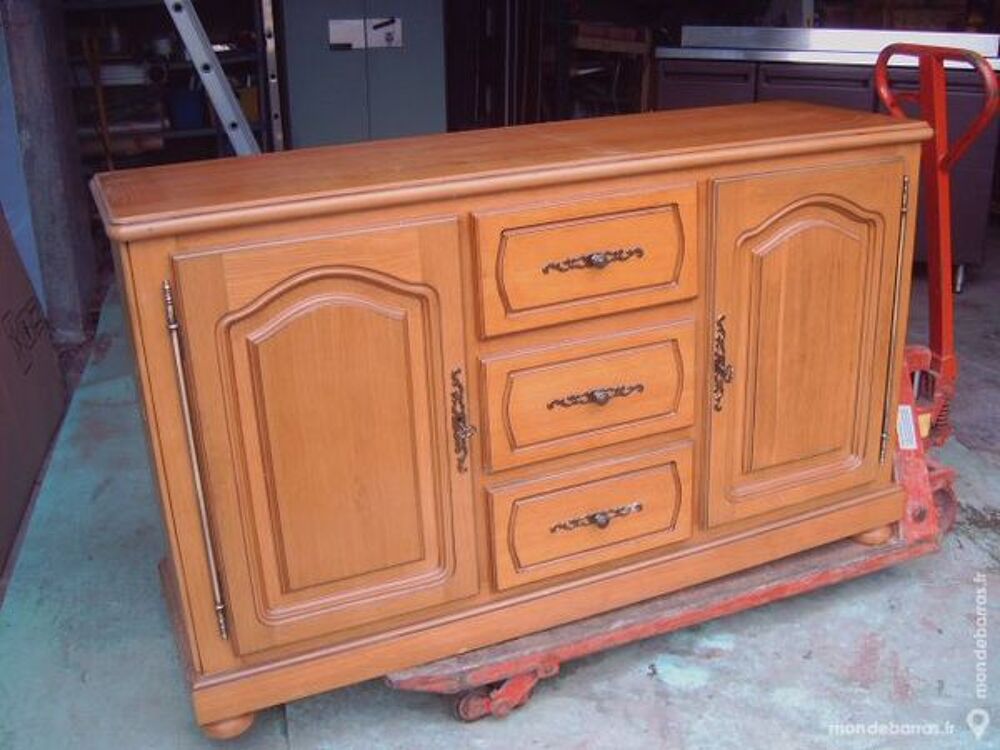meuble de portes et 3 tiroirs Meubles