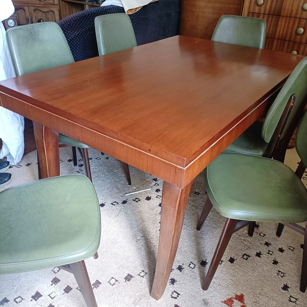 Table salle &agrave; manger 
Meubles