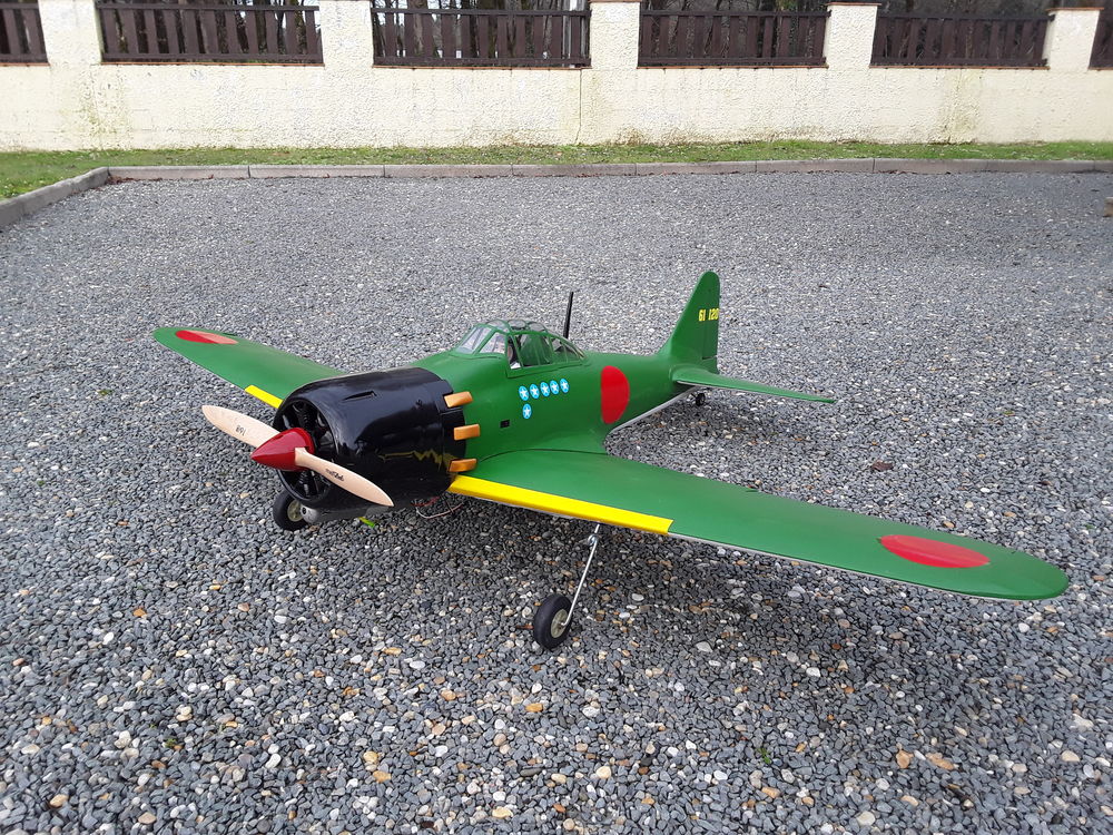mod&egrave;le r&eacute;duit avion t&eacute;l&eacute;command&eacute; Jeux / jouets