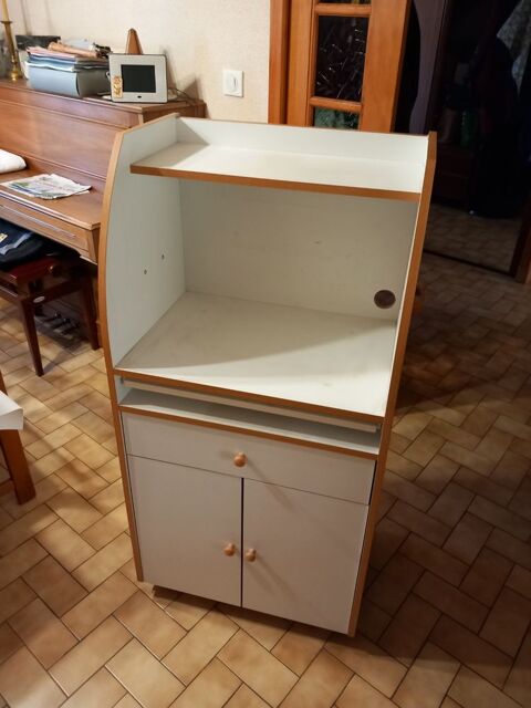 Desserte de cuisine. 50 Gainneville (76)