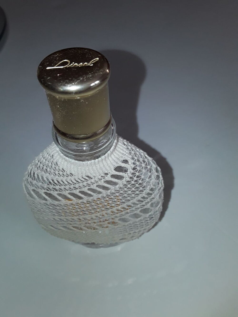 Bouteille de parfum vide de collection 