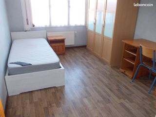  Colocation à louer 11 pièces 150 m²