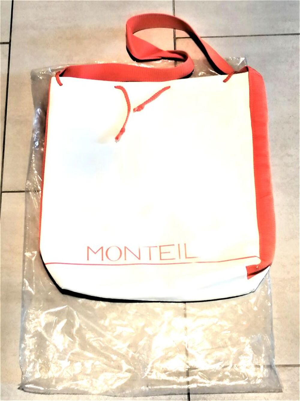 Sac bandouli&egrave;re Monteil NEUF Maroquinerie