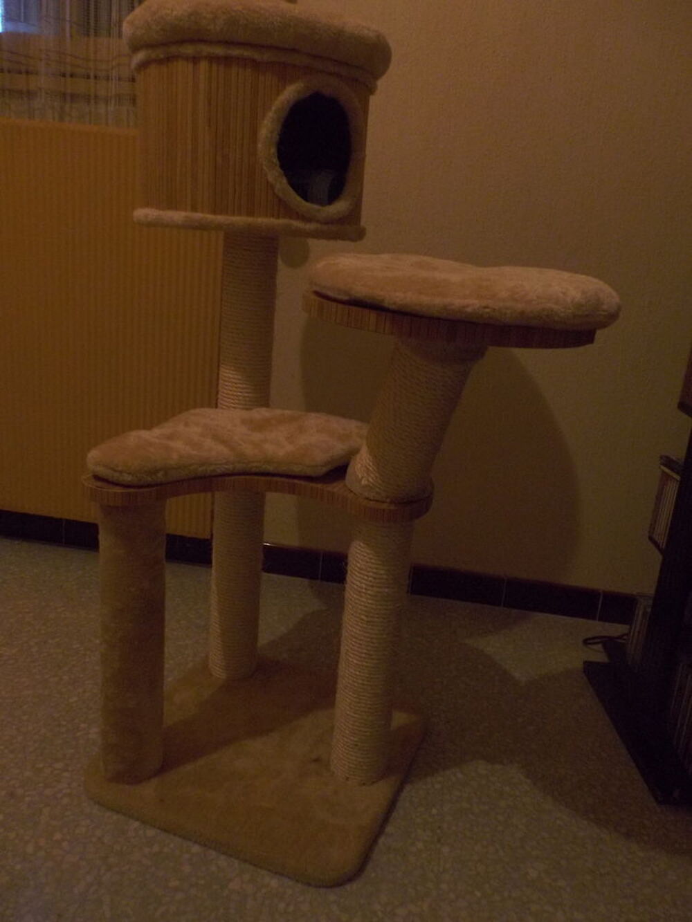 Arbre &agrave; chat Meubles