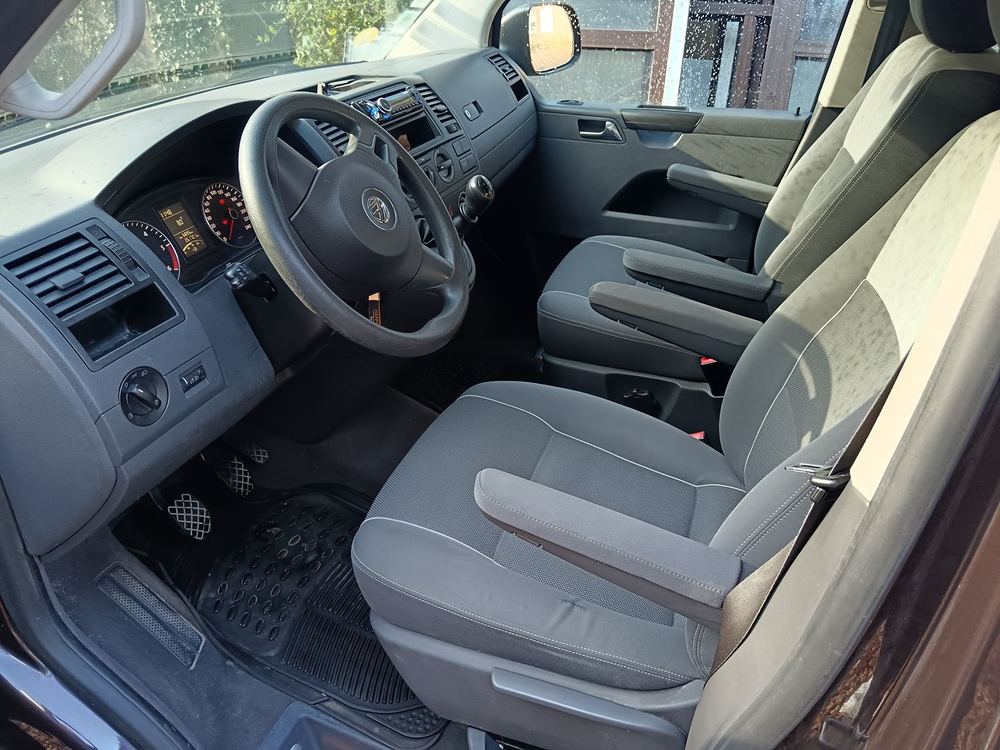 MULTIVAN Multivan 2.0 TDI 102 FAP Confortline Court 2011 occasion 35000 Rennes