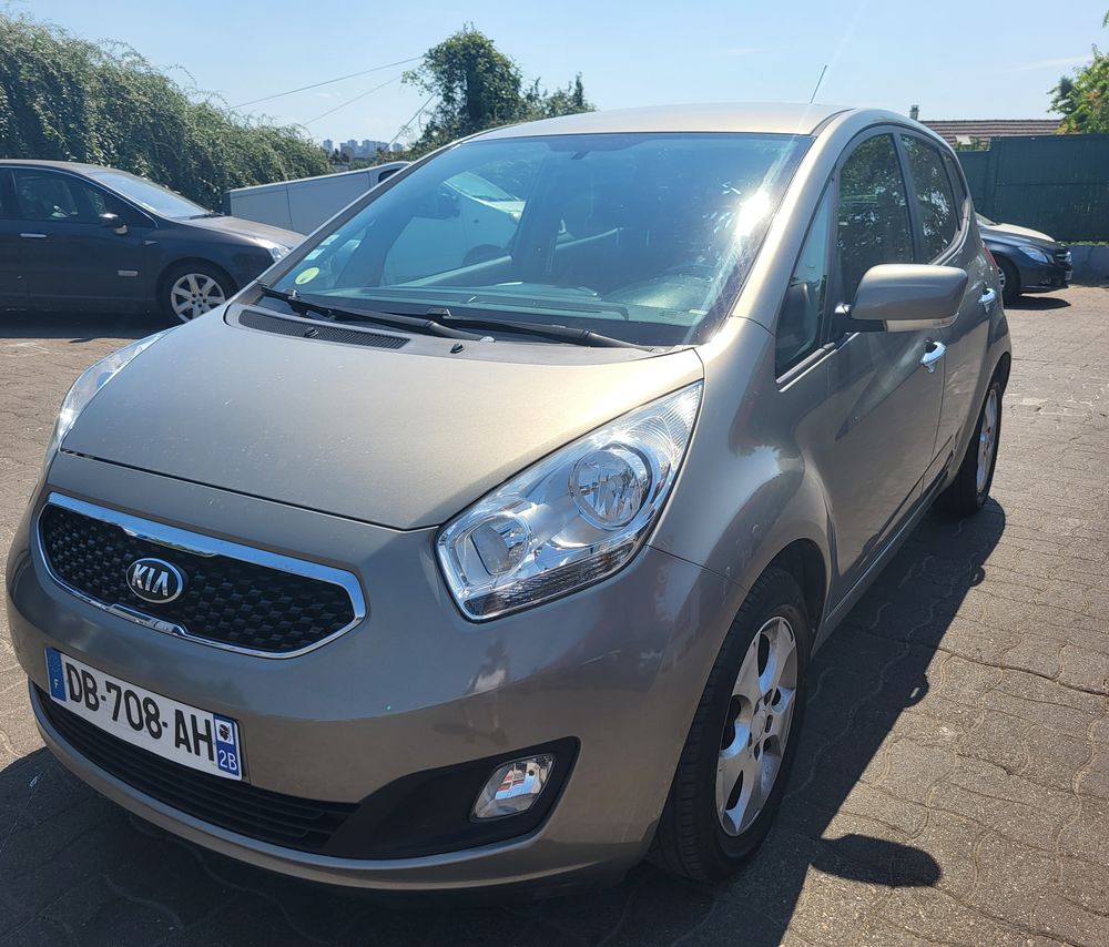 Venga 1.6 CRDi 115 ch S&eacute;rie Limit&eacute;e Edition 7 2013 occasion 93000 Bobigny