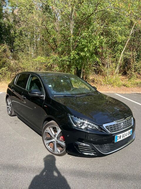 Peugeot 308 GT 205cv Tr&egrave;s bien optionn&eacute