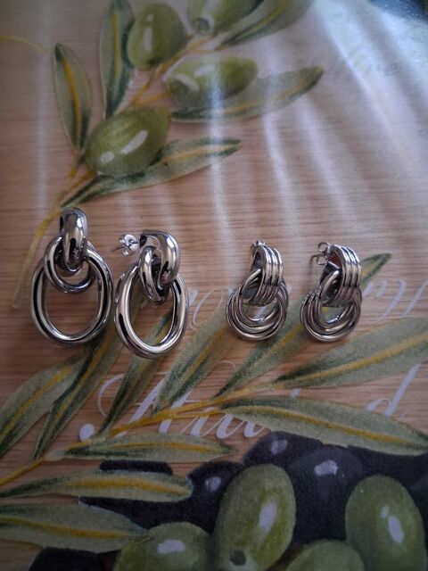 lot de 2 paires de boucles d oreilles Hyères (83)