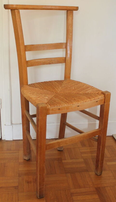 Chaise de fumeur ou Prie-Dieu 30 Issy-les-Moulineaux (92)