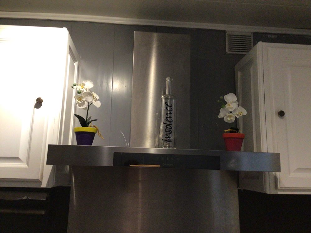 Hotte aspirante marque Firstyle 
Electrom�nager