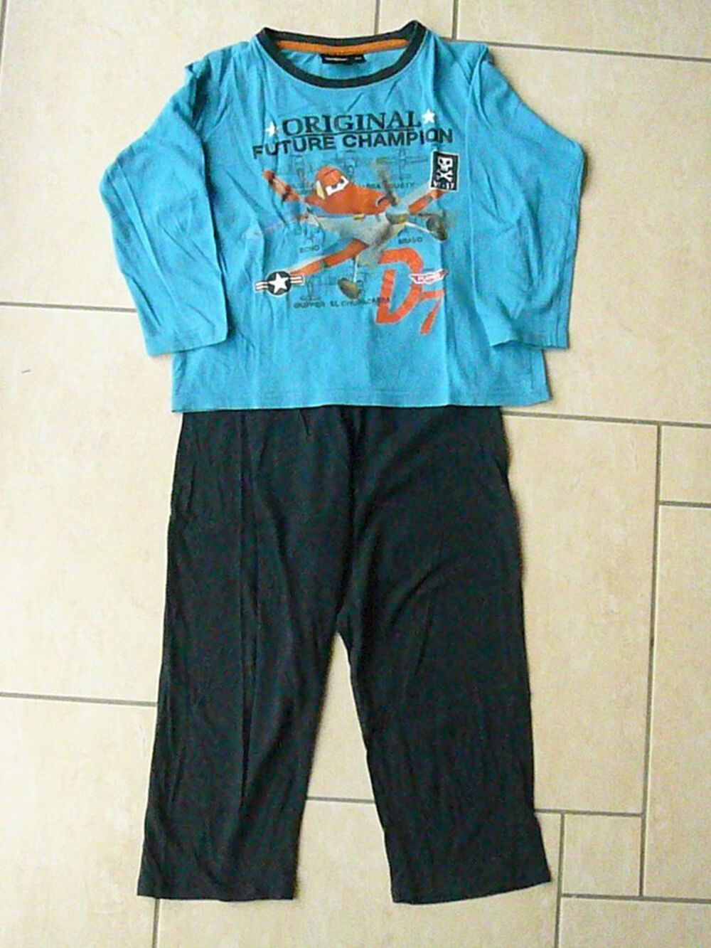 Pyjama 2 pi&egrave;ces Disney Planes 6 ans (n&deg;8 bis) Vêtements enfants