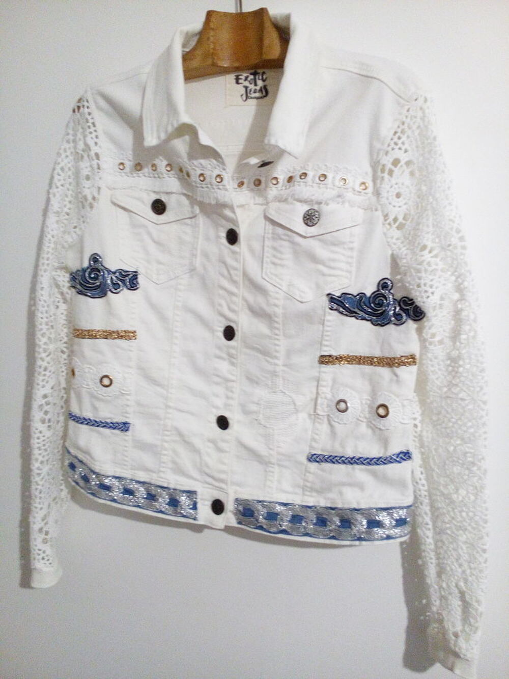 Veste en Jean Desigual taille 42? V�tements