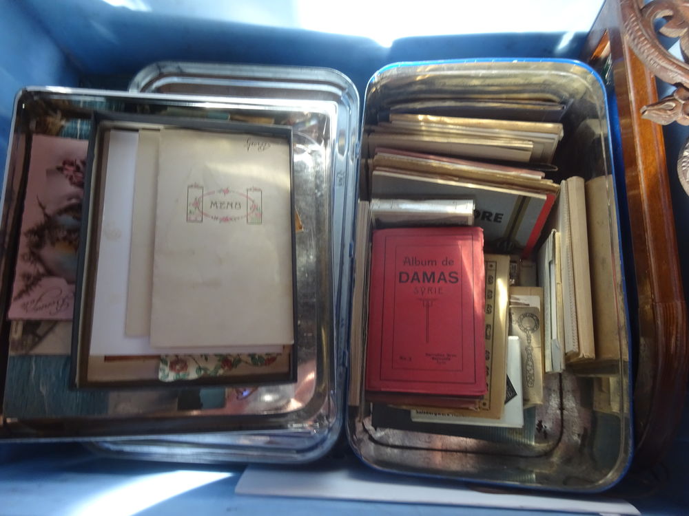 LOT IMPORTANT D OBJETS ANCIENS 