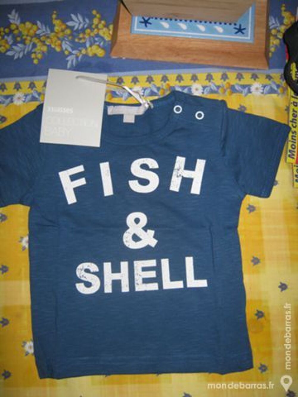 Tee shirt manches courtes blanc ou bleu
Vêtements enfants