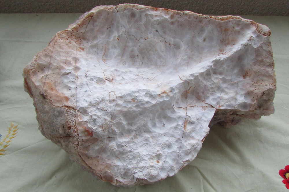 Grosse G&eacute;ode de Madagascar , Am&eacute;thyste de 8,5 kg Bijoux et montres