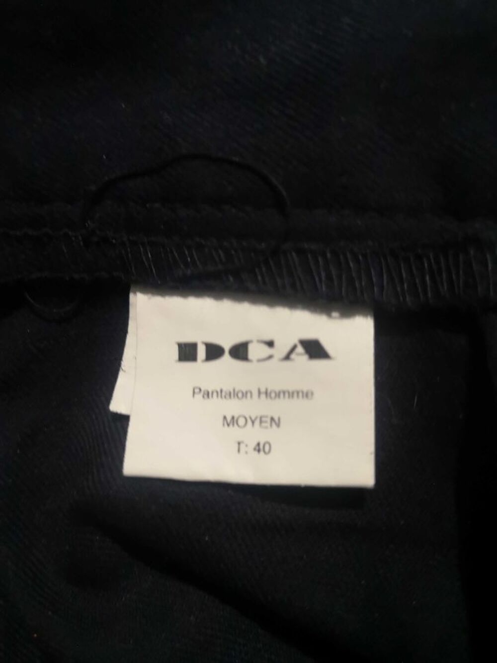 Pantalon DCA. Taille 40. Neuf sans &eacute;tiquette. Vêtements