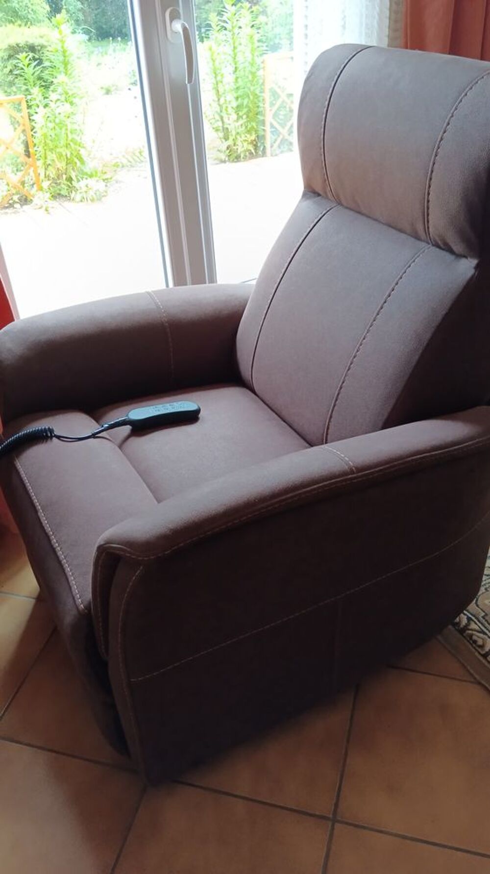 FAUTEUIL PERSONNES AGES BASTIDE Meubles