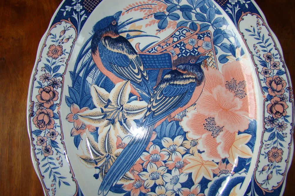 Grand plat de service ovale en fa&iuml;ence japonaise vintage Décoration
