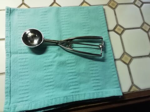 Cuillre  glace de qualit inox 18 /8 10 Noyelles-ls-Vermelles (62)