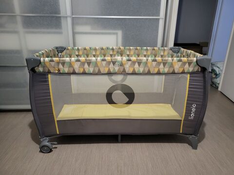 Lit parapluie + matelas + pot d'apprentissage 30 Chatou (78)