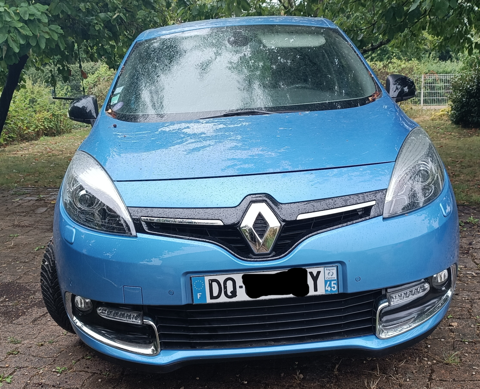Renault Sc&eacute;nic III Scenic TCe 130 Energy Bose Edition 2015 occasion Sandillon 45640