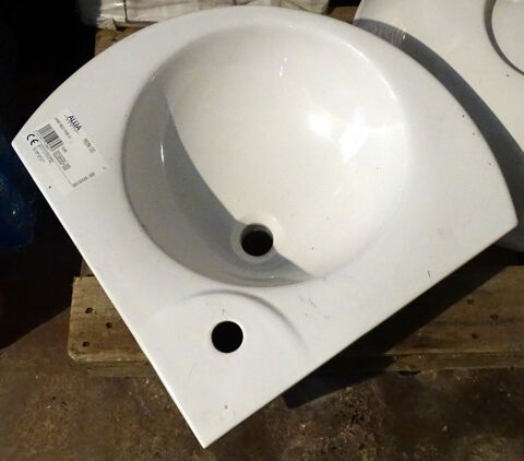 lavabo d'angle céramique Crespin (59)