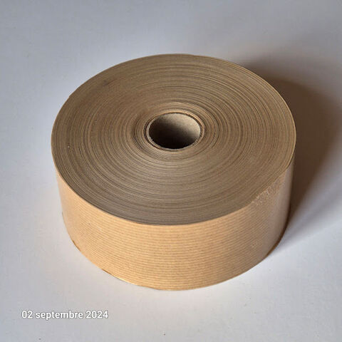 Rouleau de 200 mètres de papier kraft brun gommé pour carton 10 Saumur (49)