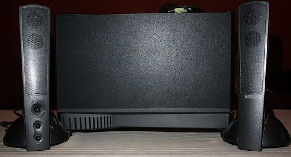 ENSEMBLE DE 3 ENCEINTES ACOUSTIQUES POUR ORDINATEUR Matériel informatique