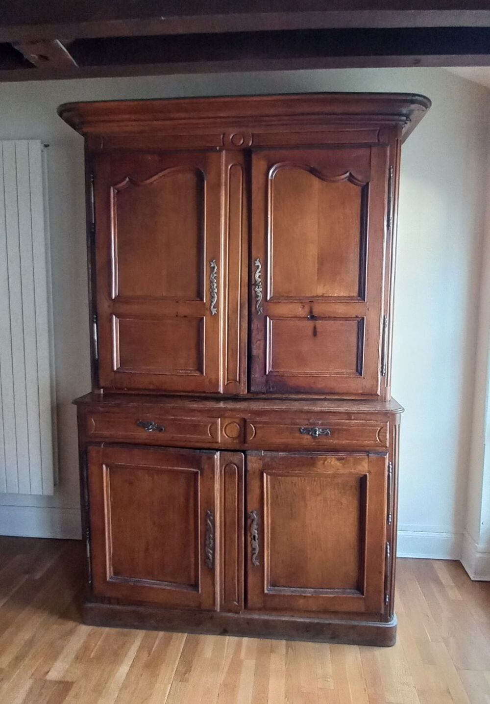 Buffet 2 corps style Louis XV Meubles
