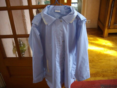 2 anoraks cires femme 12 Dijon (21)