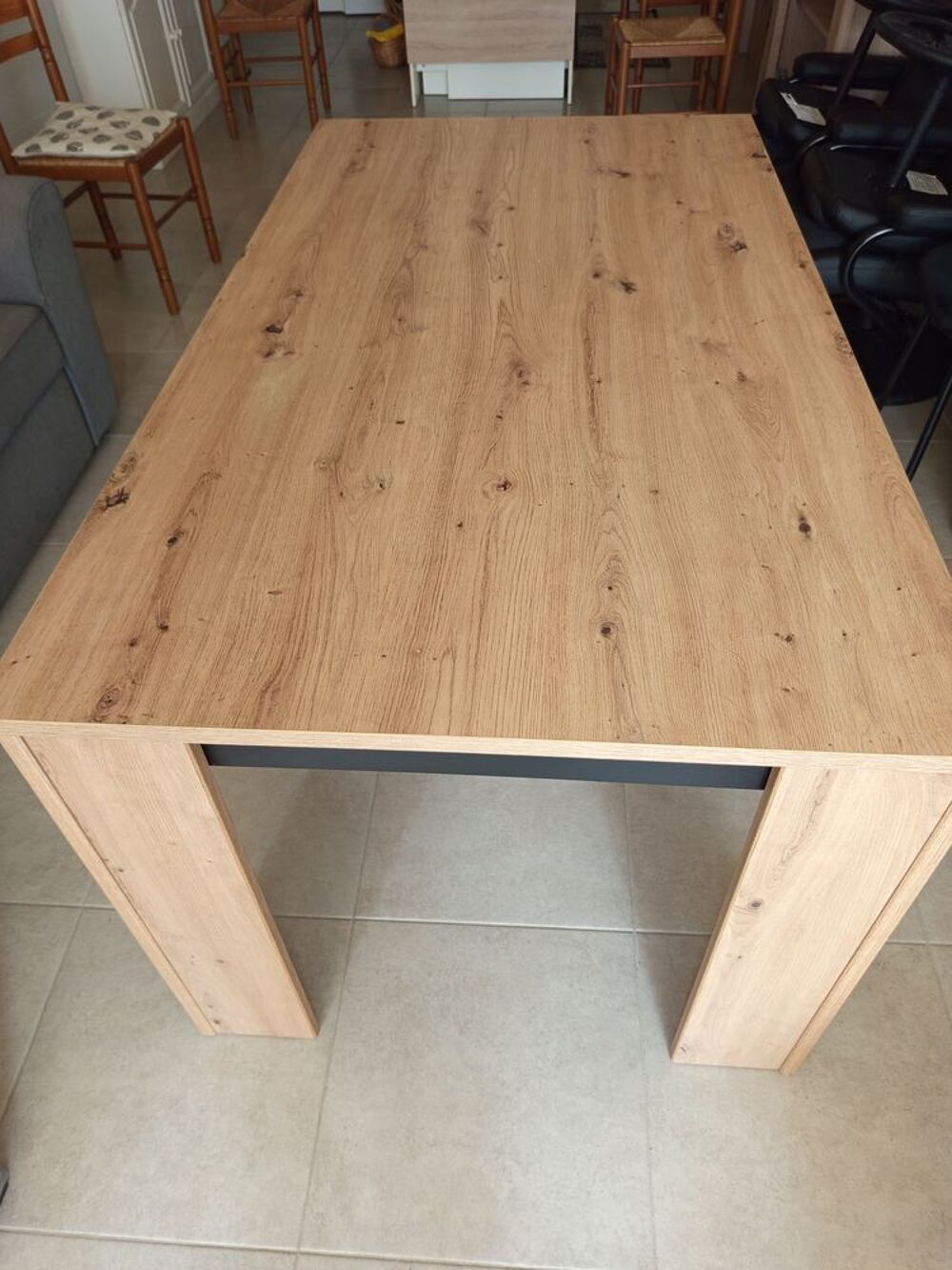 Salle &agrave; manger bois, tr&egrave;s bon &eacute;tat Mobilier enfants