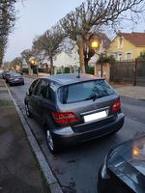 Classe B 180 CDI FAP Classic Autotronic CVT 2011 occasion 95210 Saint-Gratien