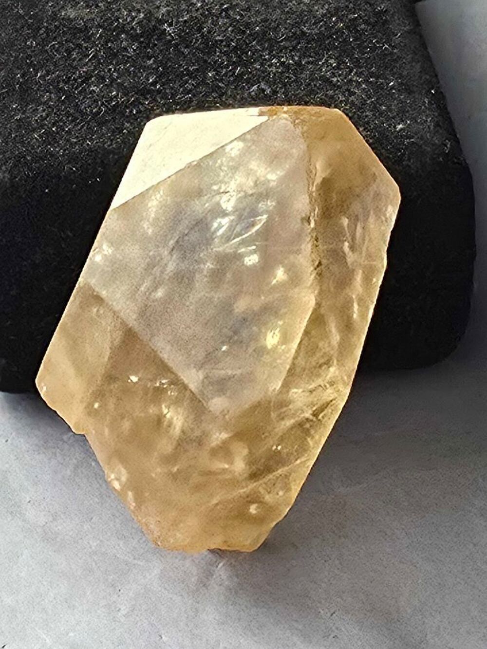 V&eacute;ritable Citrine Naturelle de Kolwezi RDC-37g 