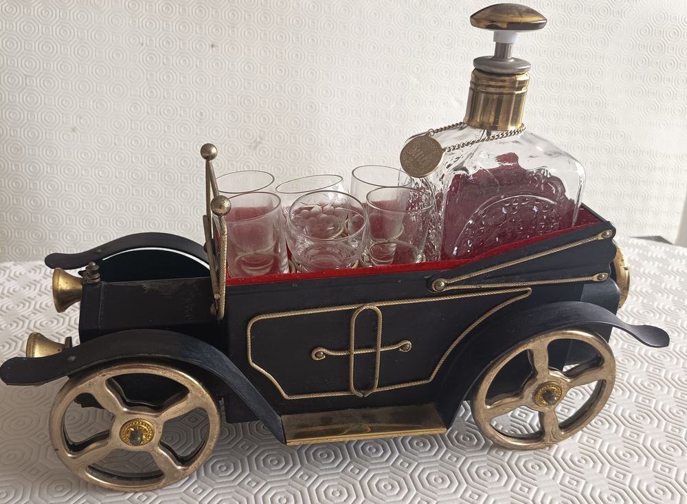 carafe voiture musicale Décoration