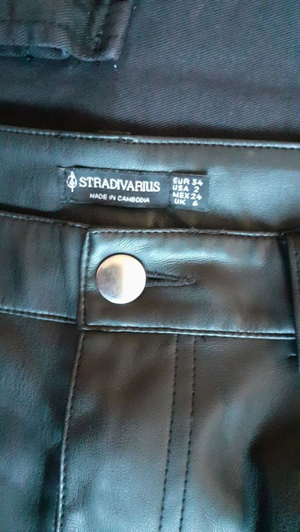 Pantalon en cuir taille 34 Vêtements