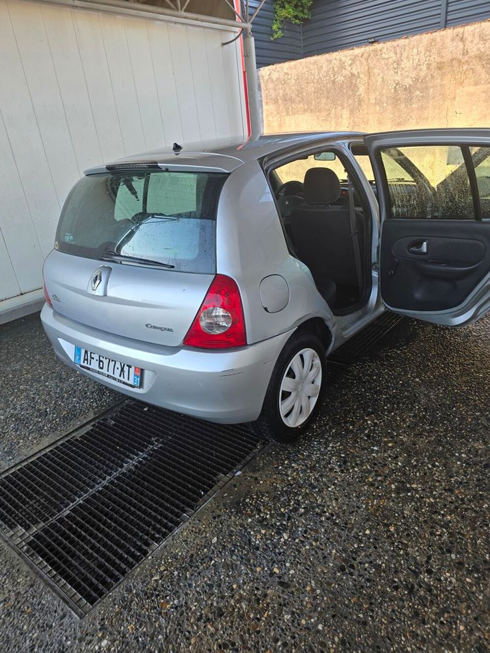 Clio II Clio 1.5 dCi 65 eco2 Campus.Com 2009 occasion 82000 Montauban