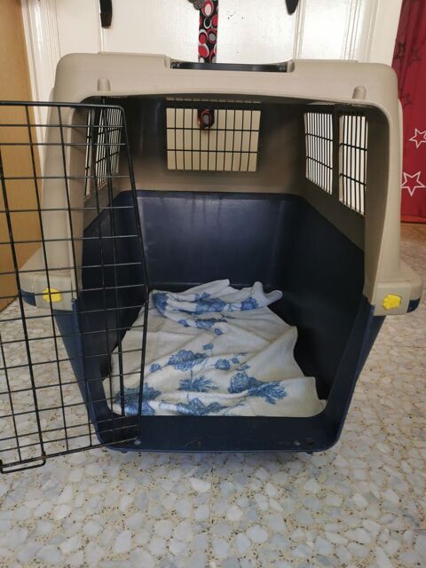 Cage de transport chien 40 06190 Carnoles