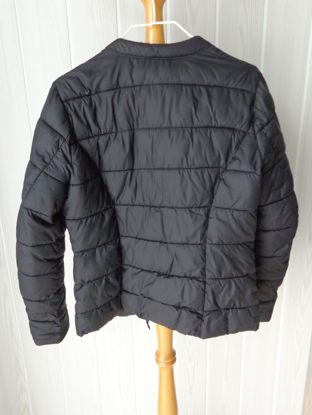 Blouson noir Vêtements