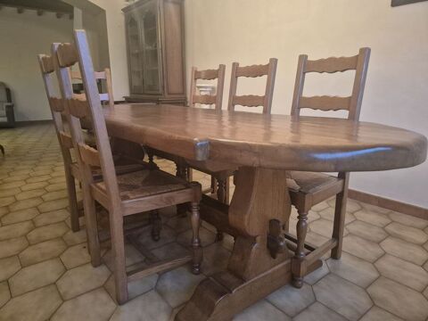 Table brutaliste en bois massif 650 Saint-Romain-en-Gier (69)