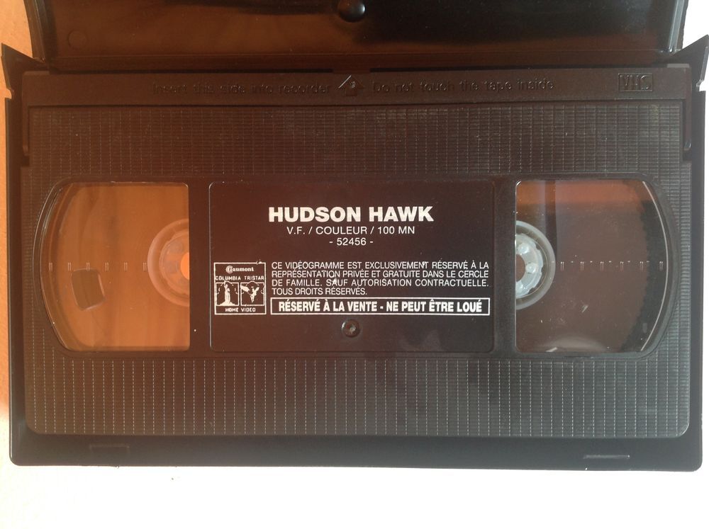 HUDSON HAWK BRUCE WILLIS K7 VID&Eacute;O Envoi Possible
DVD et blu-ray