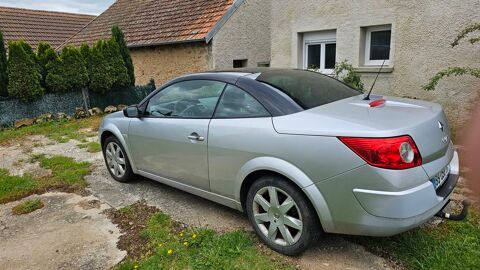 Renault Mégane II CC 2.0 dCi 150 Dynamique 2007 occasion La Chapelle 03300