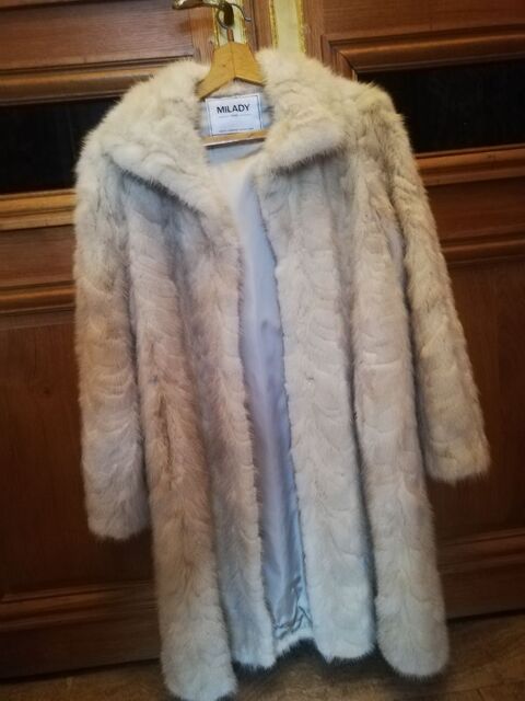 Manteau de fourrure en vison milady 800 Montigny-sur-Loing (77)